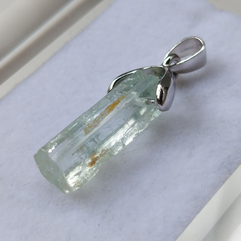 Aquamarine Beryl Pendant Necklace Mineral Specimen Crystal Gem,Aquamarine