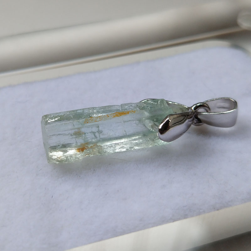 Aquamarine Beryl Pendant Necklace Mineral Specimen Crystal Gem,Aquamarine