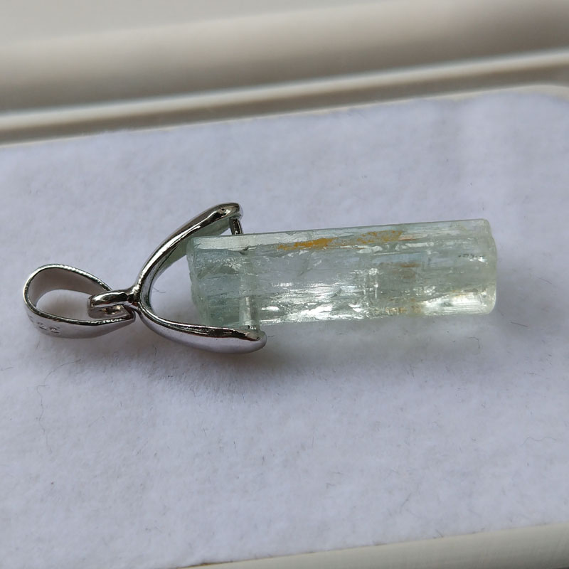 Aquamarine Beryl Pendant Necklace Mineral Specimen Crystal Gem,Aquamarine