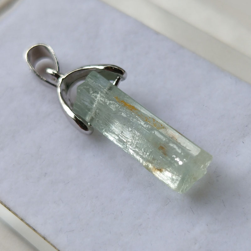 Aquamarine Beryl Pendant Necklace Mineral Specimen Crystal Gem,Aquamarine