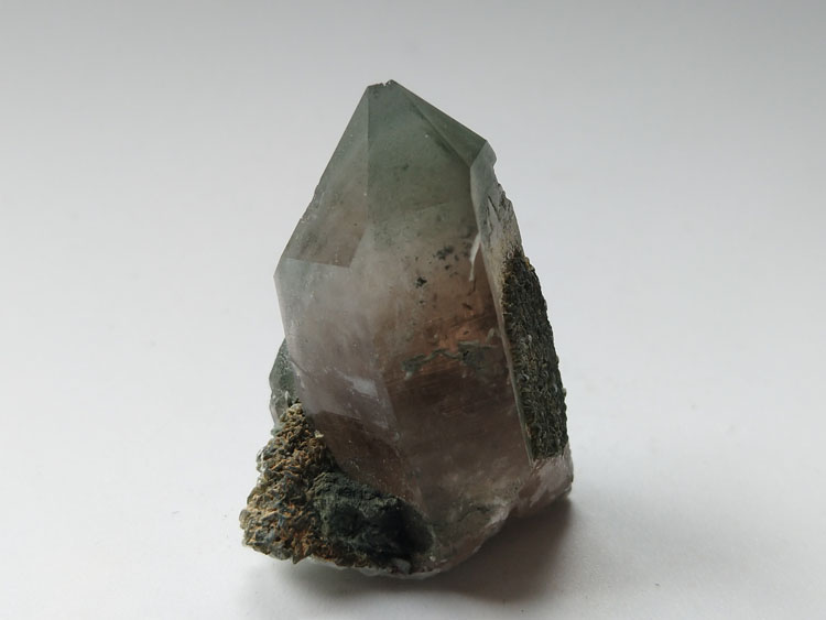 Green Quartz Mica Mineral Specimens Mineral Crystals Gem Materials,Quartz,Mica
