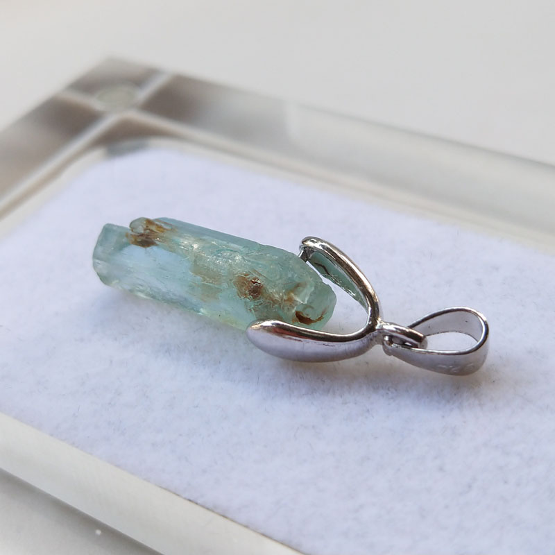 Aquamarine Beryl Pendant Necklace Mineral Specimen Crystal Gem,Aquamarine