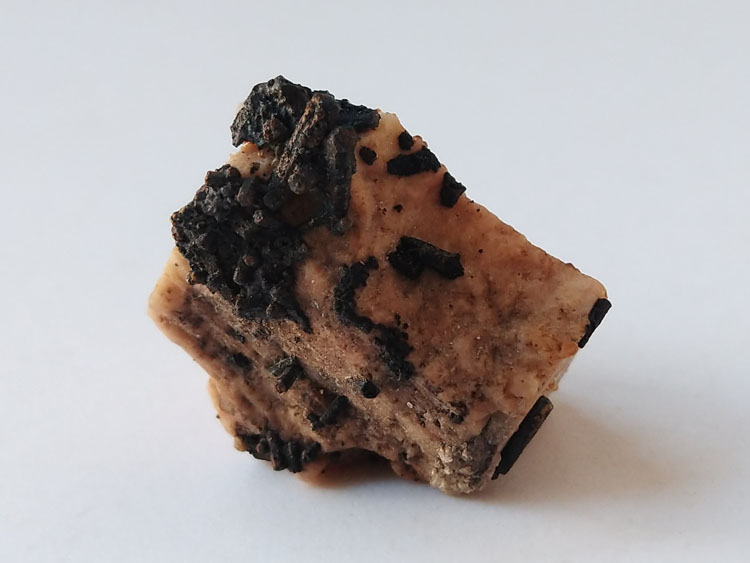 New Unknown Minerals Garnet,Feldspar Mineral Specimens Mineral Crystals Gem Materials,Garnet,Feldspar