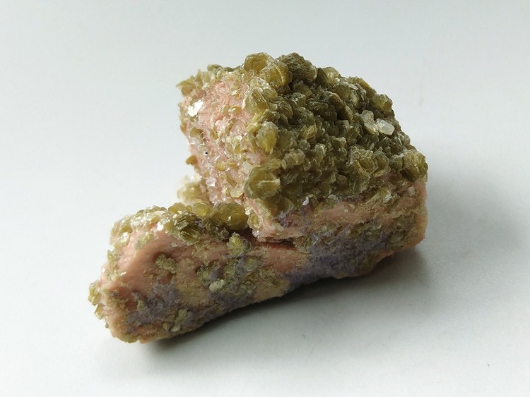 Flower-shaped Green Mica, Microcline Feldspar Mineral Specimens Mineral Crystals Gem Materials,Mica,Feldspar