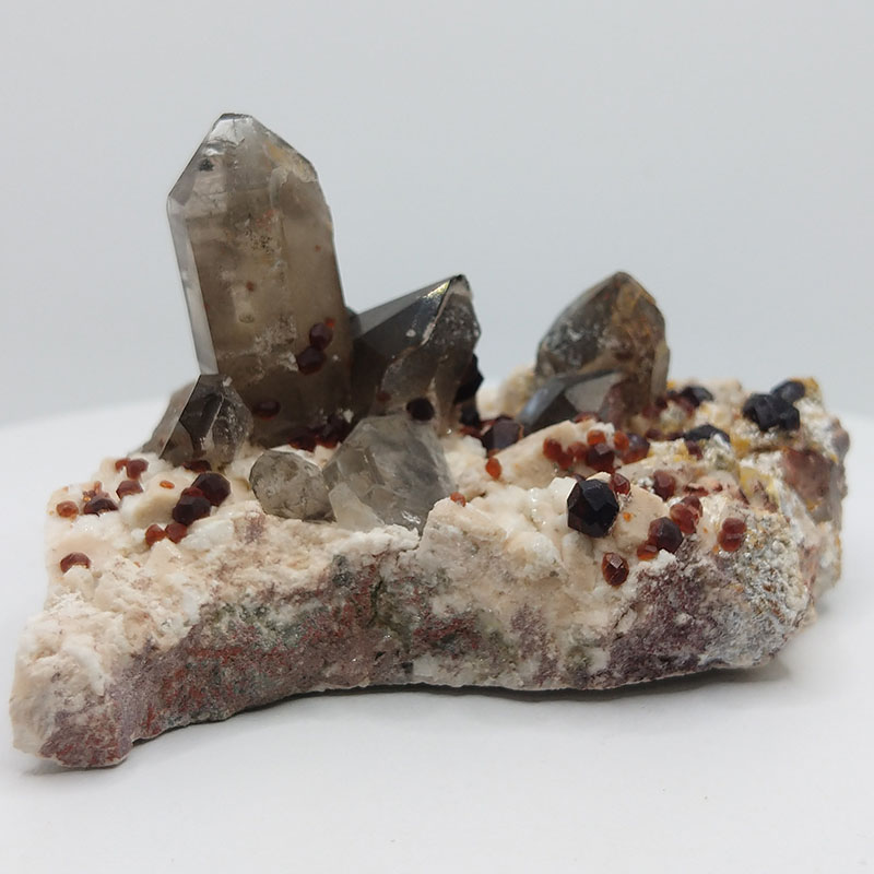 Garnet,Spessartine,Feldspar Mineral Specimens Mineral Crystals Gem,Garnet,Feldspar