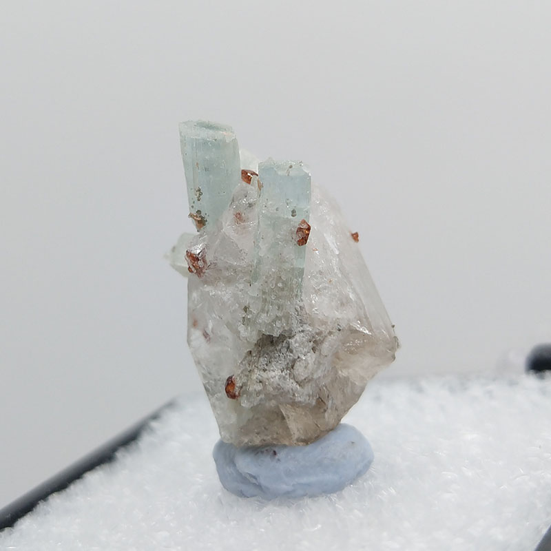 Aquamarine,Garnet,Quartz,Spessartine Mineral Specimens Mineral Crystals Gem,Aquamarine,Garnet,Quartz