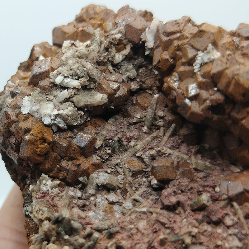 Limonite metasomatism Andradite Garnet Mineral Specimens Mineral Crystals Gem,Limonite,Garnet